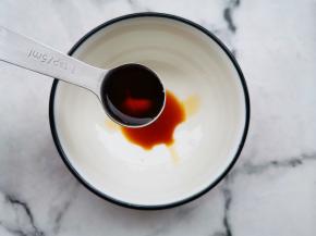 调个【万能油醋汁】：生抽2勺、