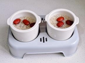 加入水放炖盅支架上。