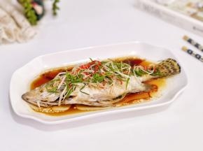 桂鱼鲜美嫩滑。