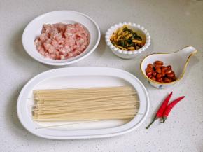 准备食材。