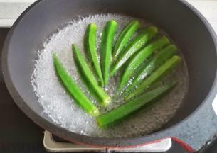 秋葵焯水，