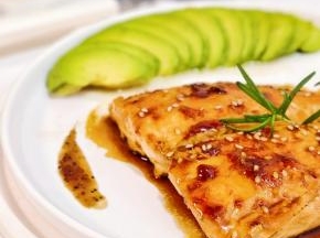 日式照烧三文鱼。