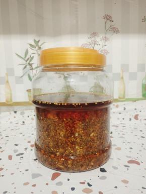 密封好！可以吃一年都不会坏哦！拿来拌凉菜，拌凉面，凉粉，特别好吃！喜欢的朋友赶紧试试吧！