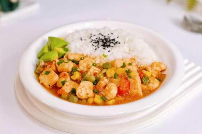 番茄三文鱼盖饭