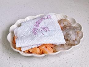 装盘擦干水分。