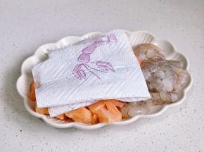 装盘擦干水分。