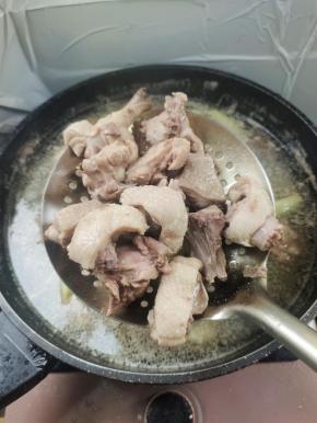 煮开后，再煮5分钟左右，捞出！