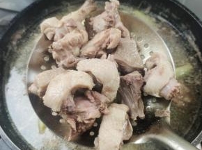 煮开后，再煮5分钟左右，捞出！
