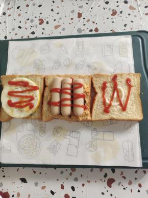 再挤上适量的番茄酱！