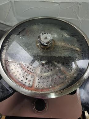 水烧开以后，转小火！煮上30分钟的时间就可以了！