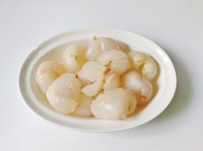 荔枝冷藏后剥壳【剥好继续放冰箱冷藏，记得改保鲜膜】