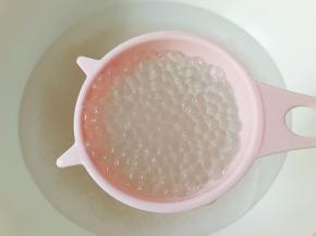 关火，盖上盖子焖15分钟左右，西米变成透明即可