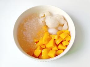 西米，芒果，荔枝放一起