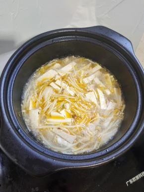 大火煮开之后，转小火再煮5分钟！