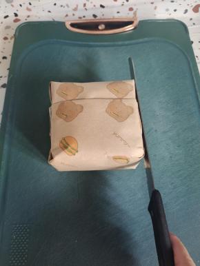 用刀拍打一下！