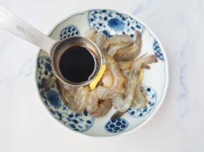 1勺生抽、姜片