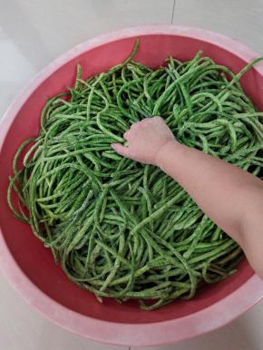 用手揉搓均匀！