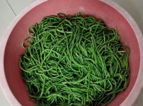 腌制一个小时！中途翻面几次！