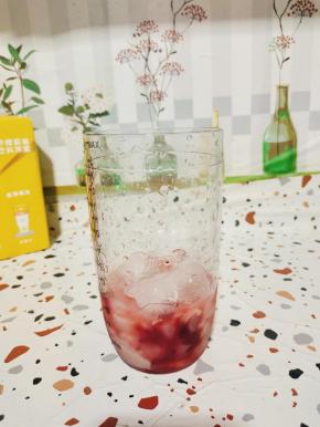 加入适量的冰块儿！