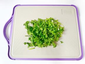 香葱切成小段