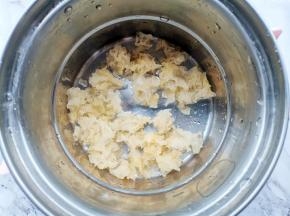 银耳煮至黏稠