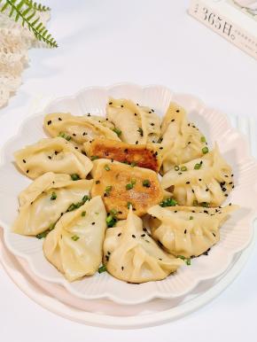 饺子别在煮着吃了！