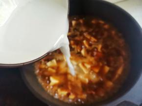 加入半碗水淀粉