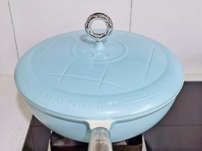 盖上盖子煮8分钟。