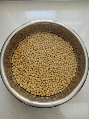 黄豆提前用水浸泡四个小时！