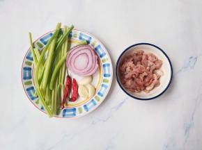 准备好所有食材。