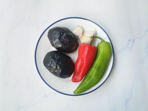 准备好所有食材。