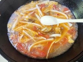 加入一勺盐调味！