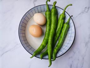 准备好所有食材。