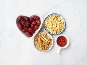 清洗好所有食材。