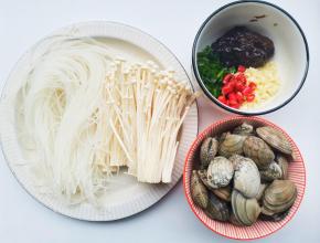 准备好所有食材。