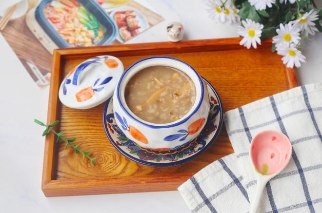 墨鱼绿豆粥