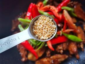 加一勺白芝麻，