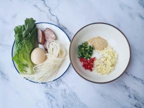 准备好所有食材。