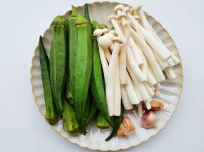 准备好所有食材。