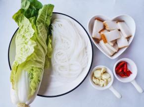 准备好所有食材。