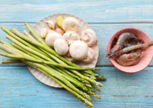 准备好所有食材。