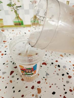 倒入冷饮杯中即可饮用！