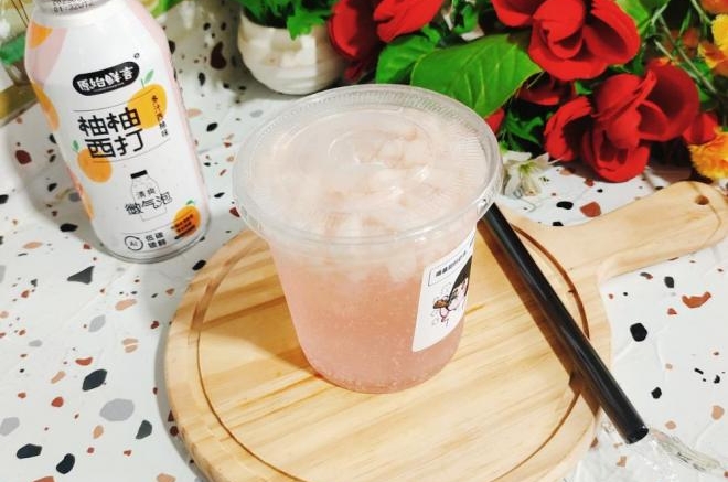 水蜜桃柚柚西打气泡水