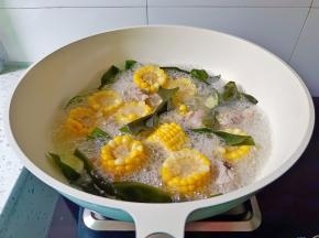 继续炖煮10分钟