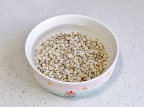薏米冷水泡30分钟