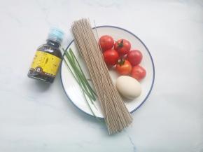 准备好所有食材。