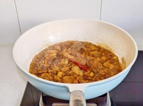 收至浓稠，有点汤汁更好吃~