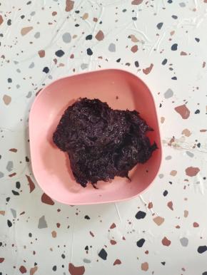 紫菜清洗干净，挤干水分备用！