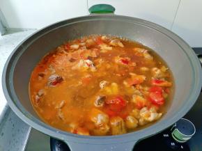 加入足量的开水【一定要开水】喜欢喝汤，所以多加了开水