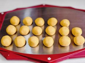 分成等份小面团。